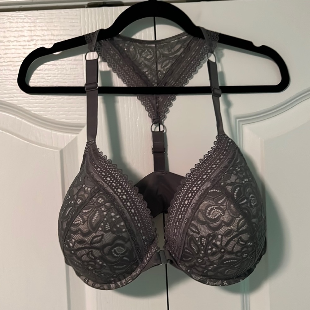 Secret Shine 38DDD Grey and Nude Lace Racerback Underwire Bra NWOT
